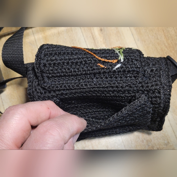 Fanny pack, woven and embroidered bag   or wallet. - Picture 3 of 7